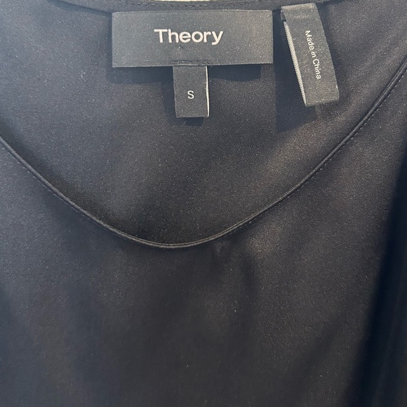 Theory Black 100% Silk Tank with beaded side slits and hem size small - Picture 4 of 7